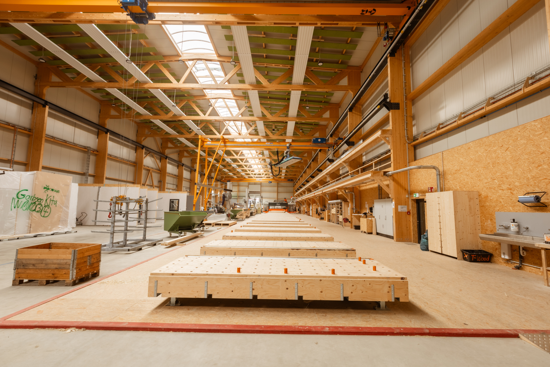 Hallen aus Holz_Holzstruktur_LIGNA SYSTEMS_Gewerbehalle (20)